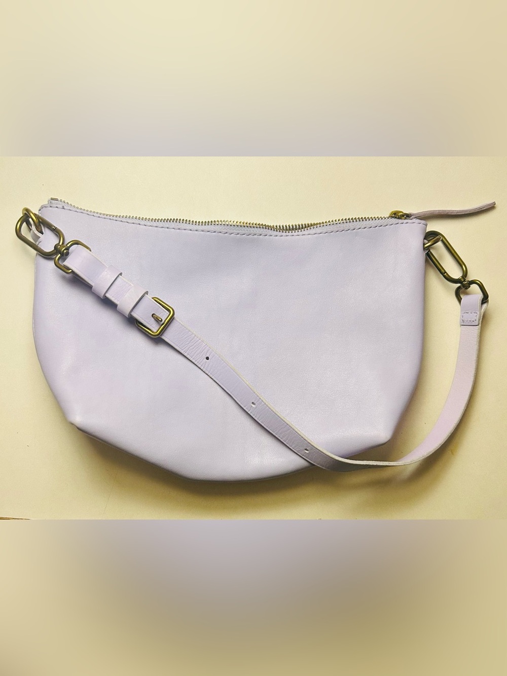 Madewell® The Leather Carabiner Crossbody Sling Bag Distant Periwinkle Lilac